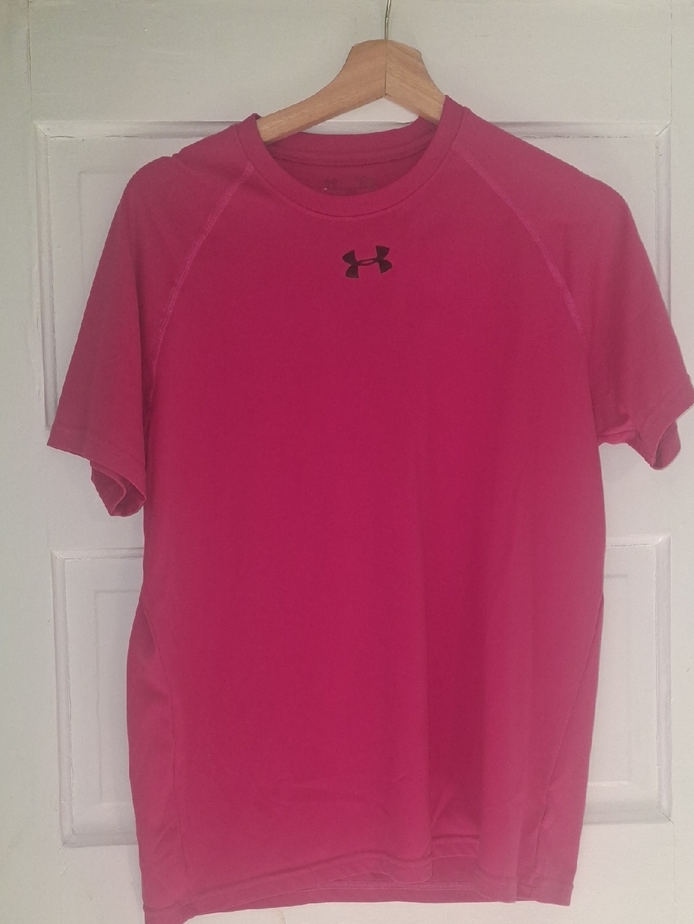 Under Armour Men's Hot Pink Performance Tee with Logo
